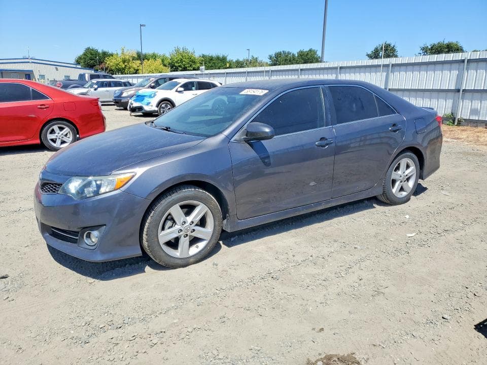 2014 Toyota Camry SE