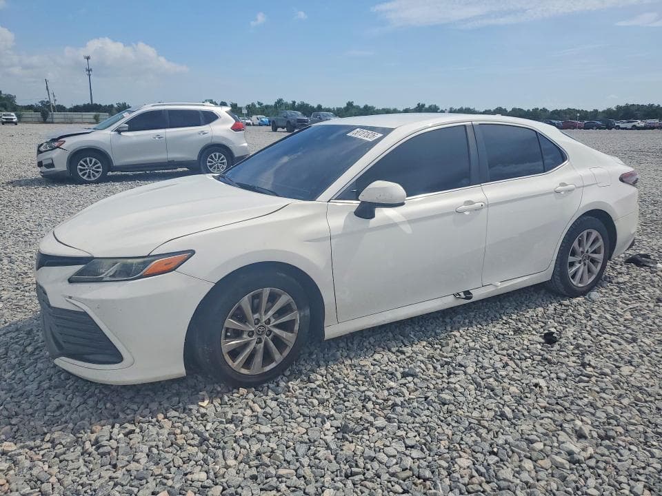 2022 Toyota Camry LE