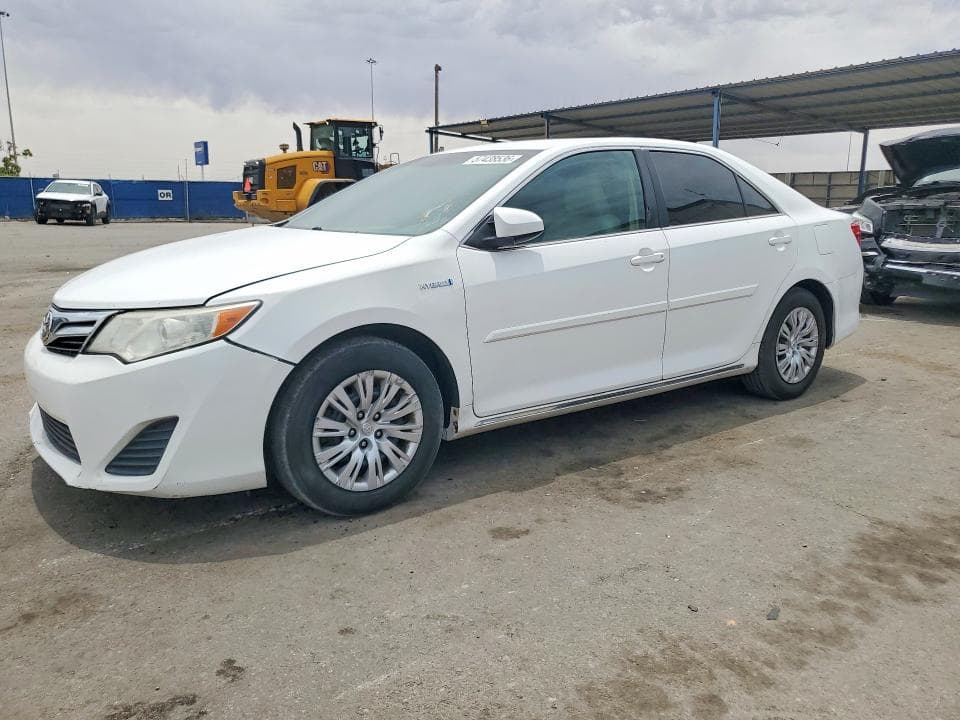 2014 Toyota Camry Hybrid LE