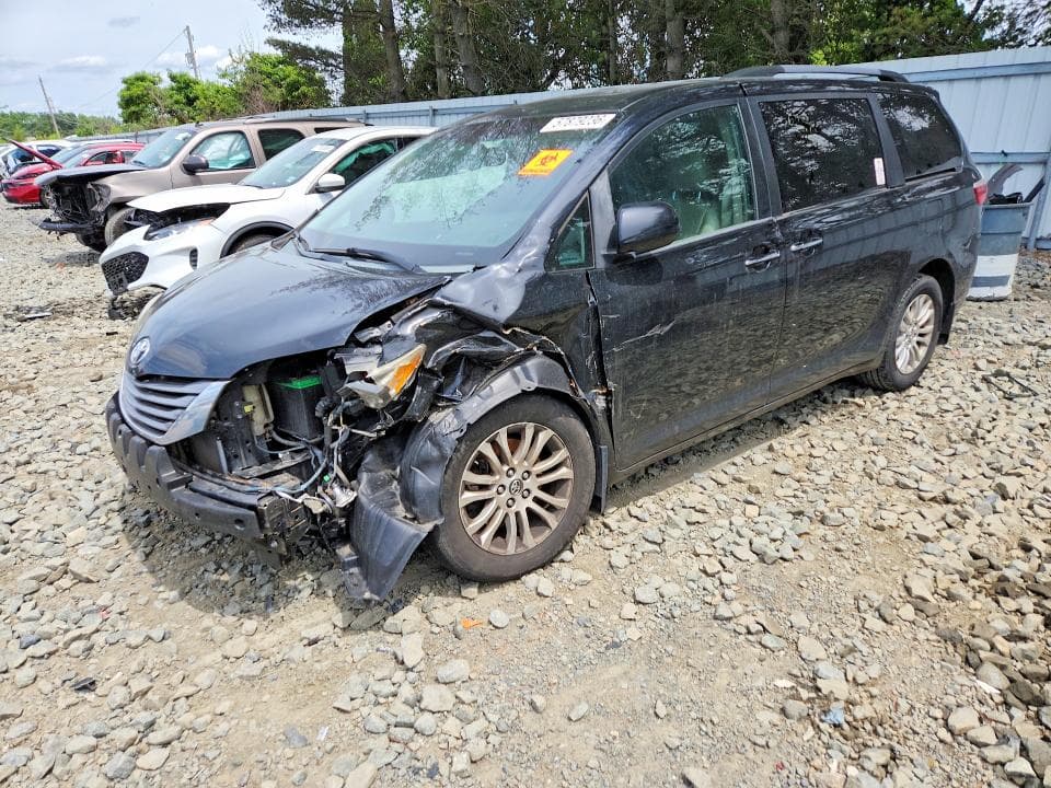 2015 Toyota Sienna
