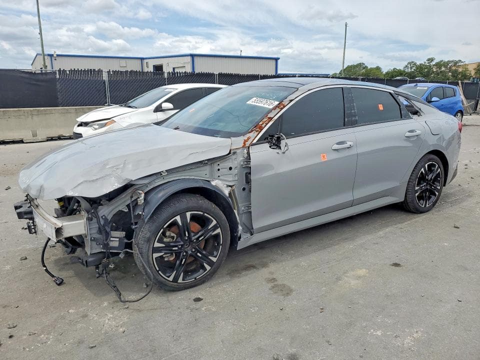 2023 KIA K5 GT Line