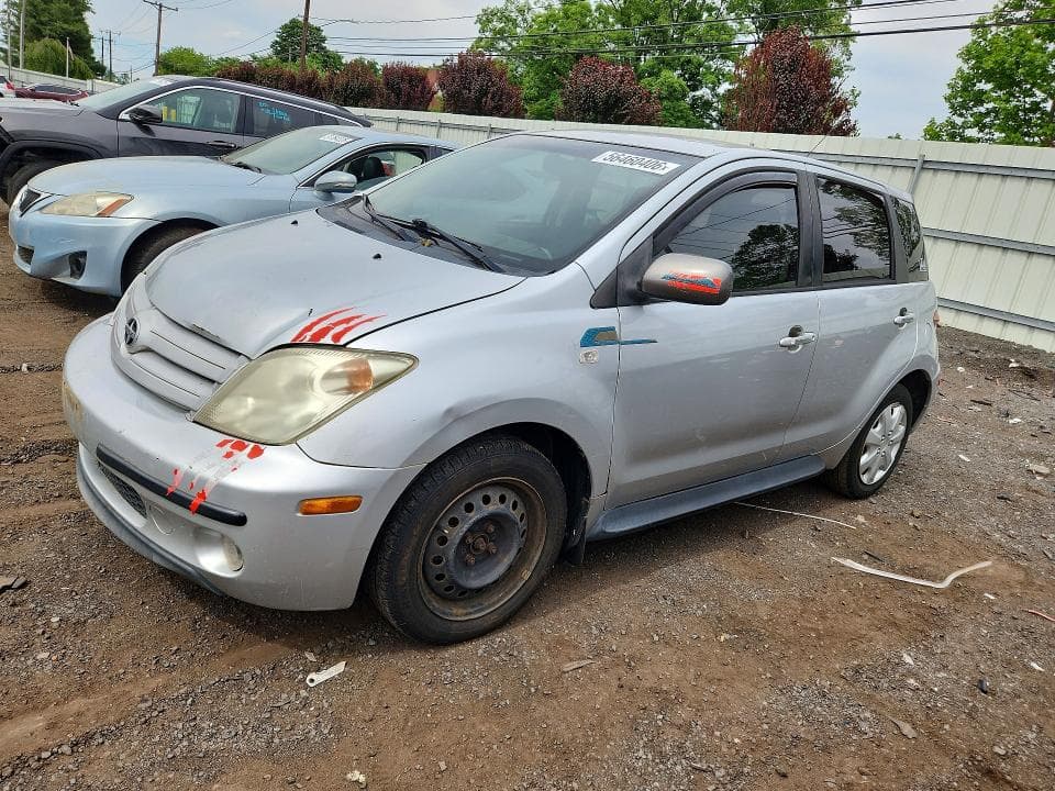 2005 Toyt Scion XA