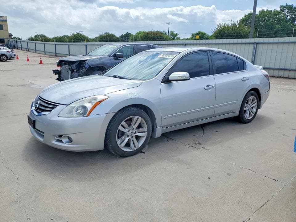 2012 Nissan Altima SR