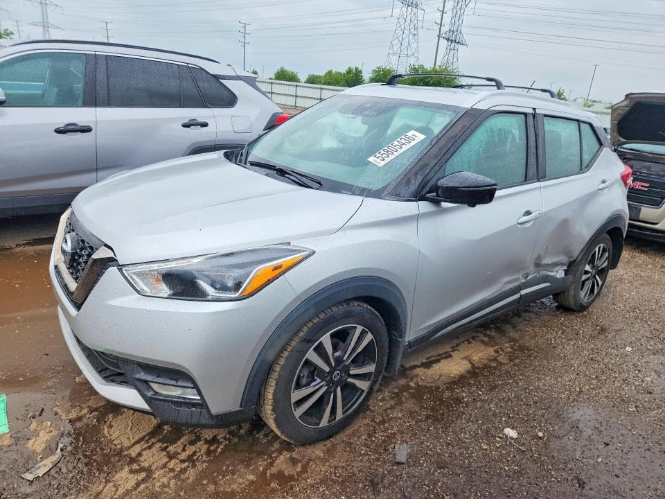 2020 Nissan Kicks SR