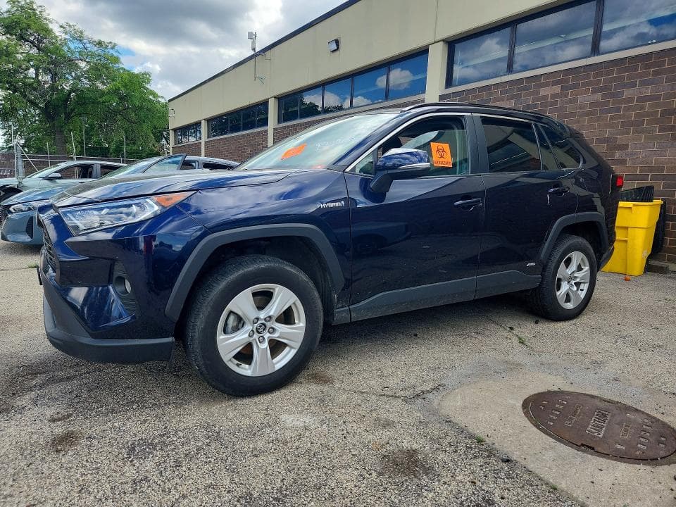 2020 Toyota RAV4 Hybrid XLE