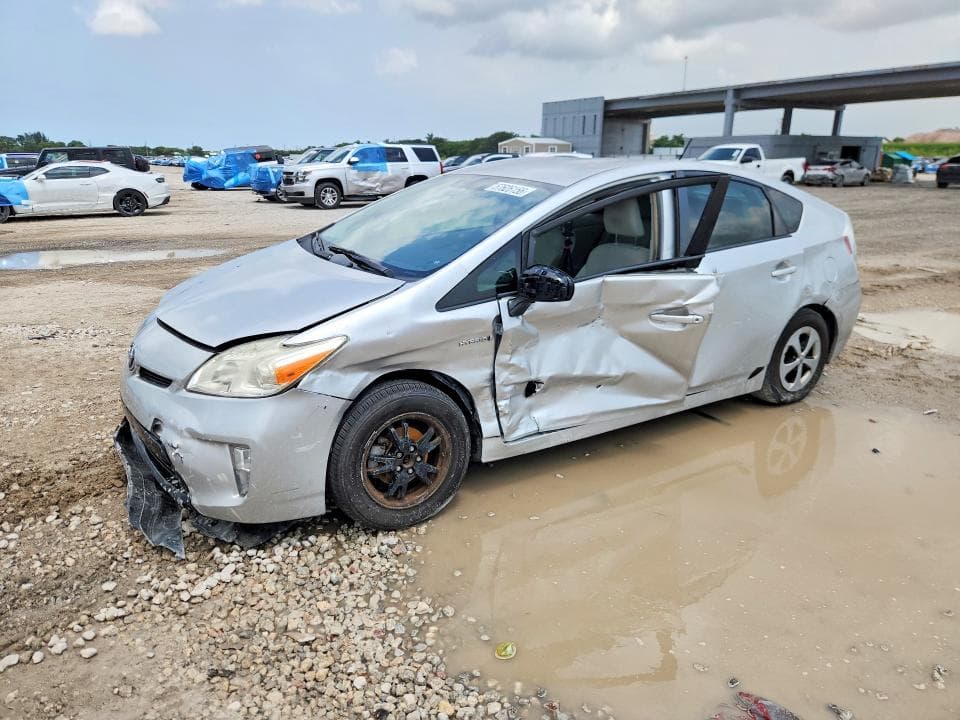 2015 Toyota Prius TWO
