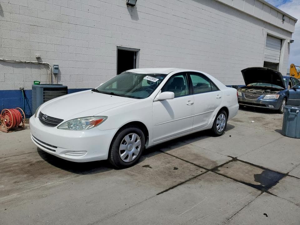 2004 Toyota Camry LE