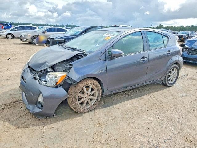 2014 Toyota Prius C Four