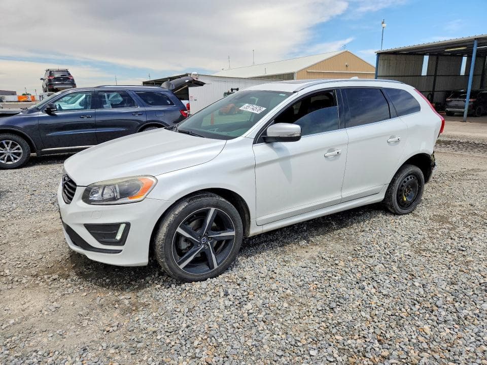 2016 Volvo XC60 T6 R-Design