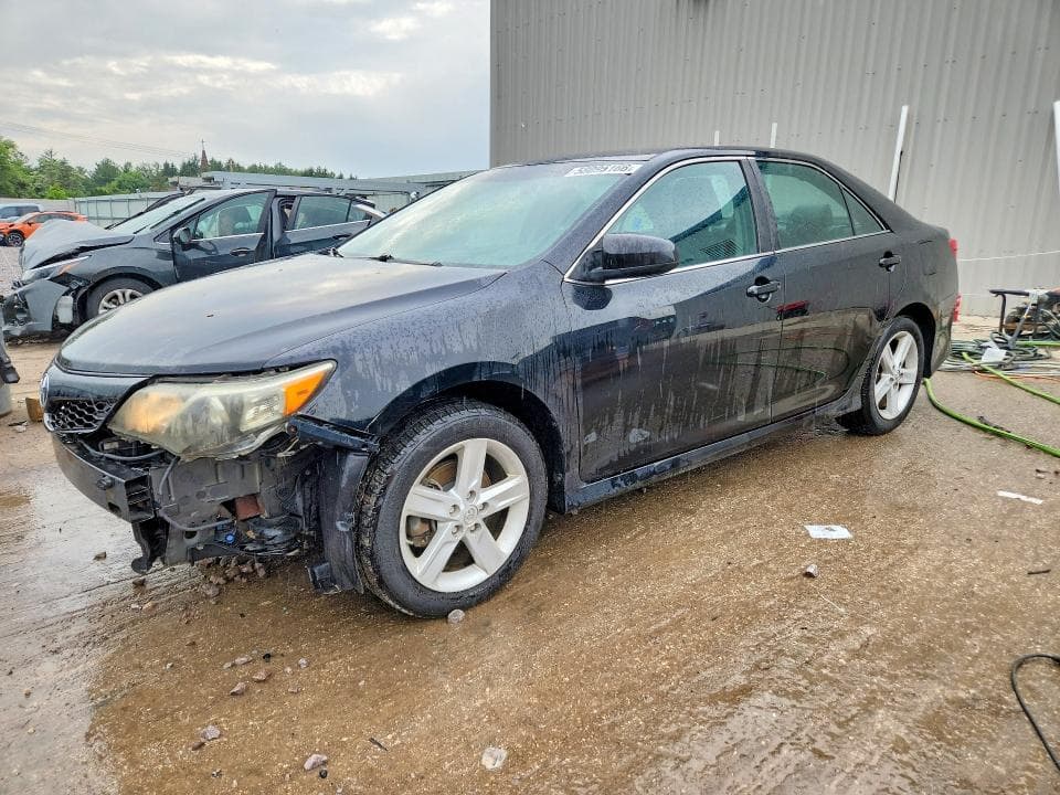 2013 Toyota Camry SE