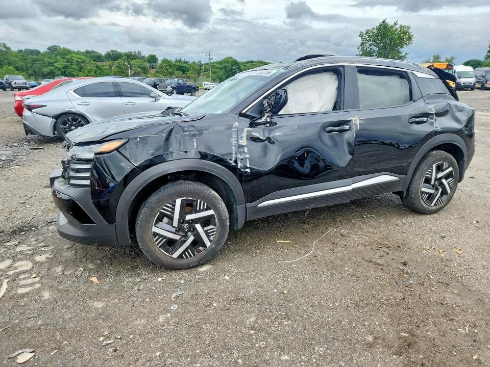 2025 Nissan Kicks SV