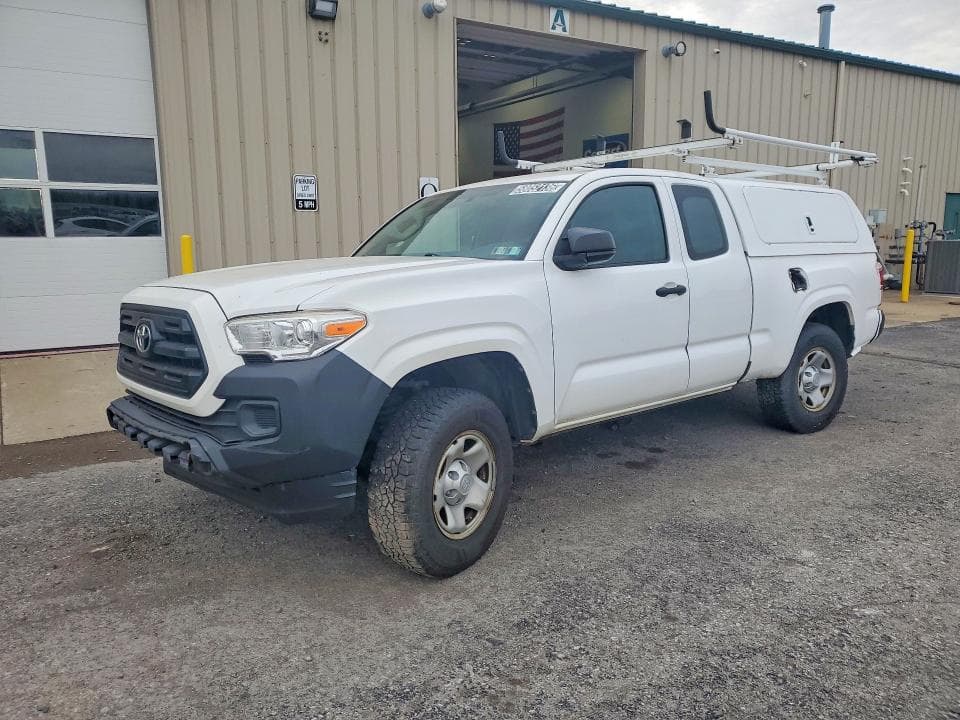 2017 Toyota Tacoma SR