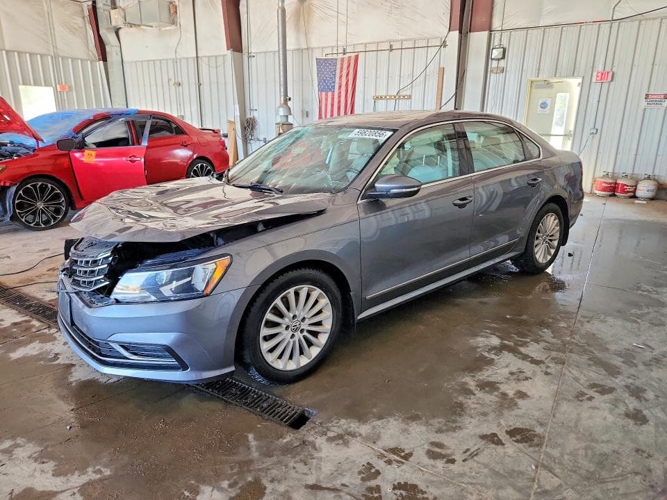 2016 Volkswagen Passat SE