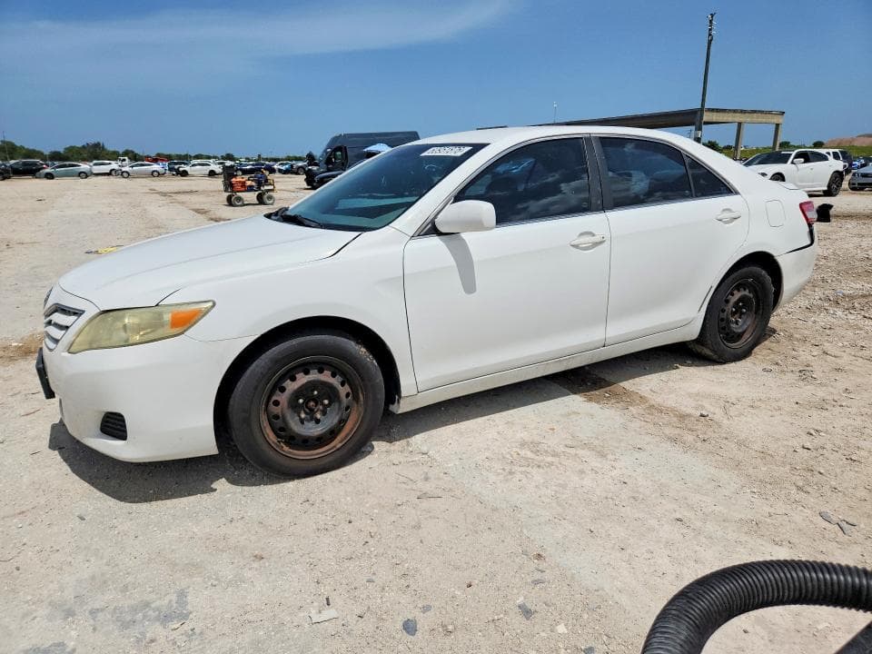 2011 Toyota Camry LE