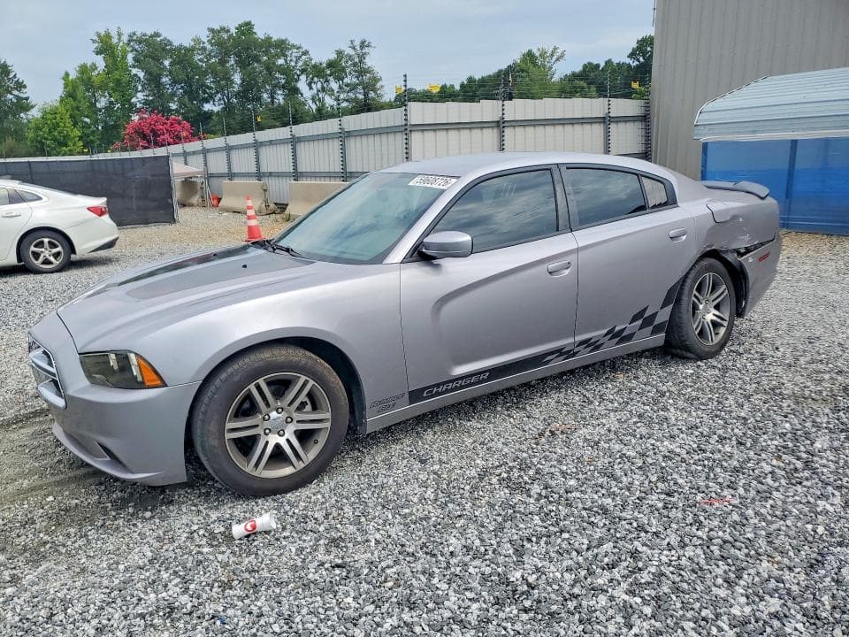 2013 Dodge Charger SE