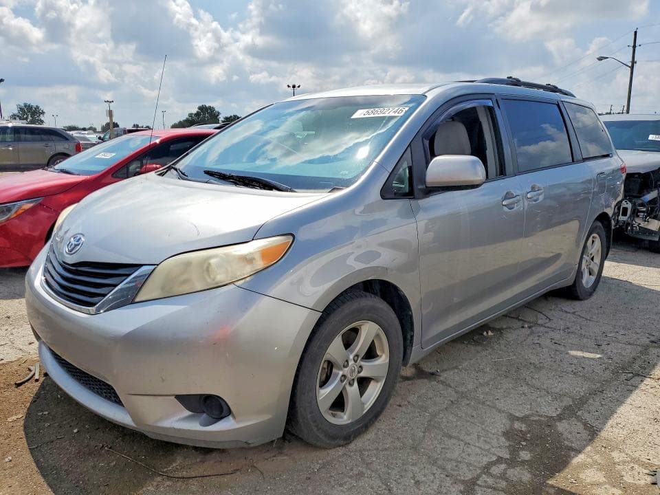 2012 Toyota Sienna LE