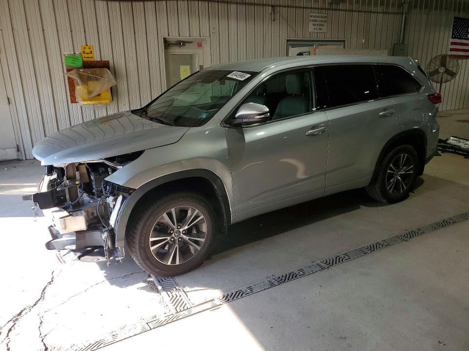 2018 Toyota Highlander LE