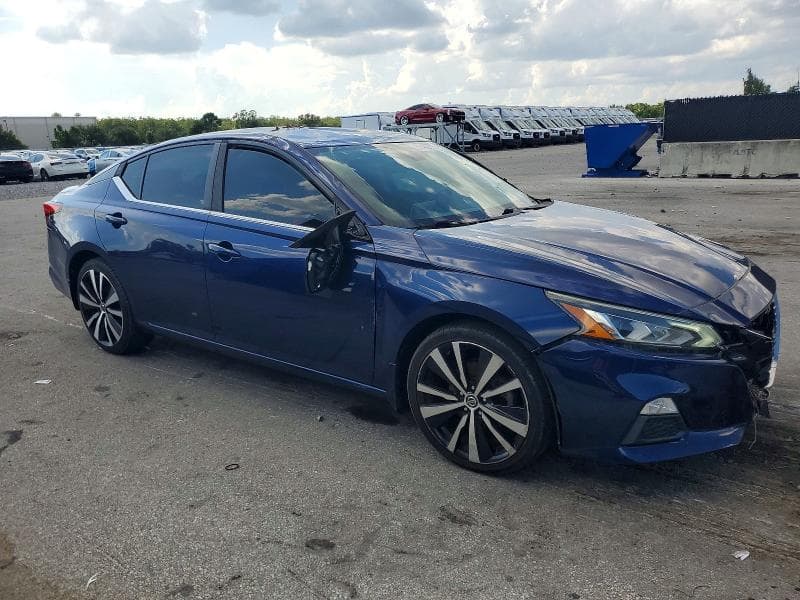 2020 Nissan Altima SR