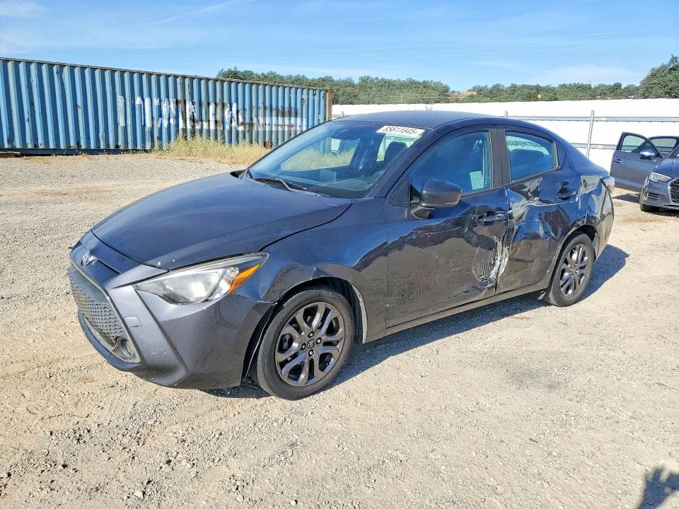 2019 Toyota Yaris LE