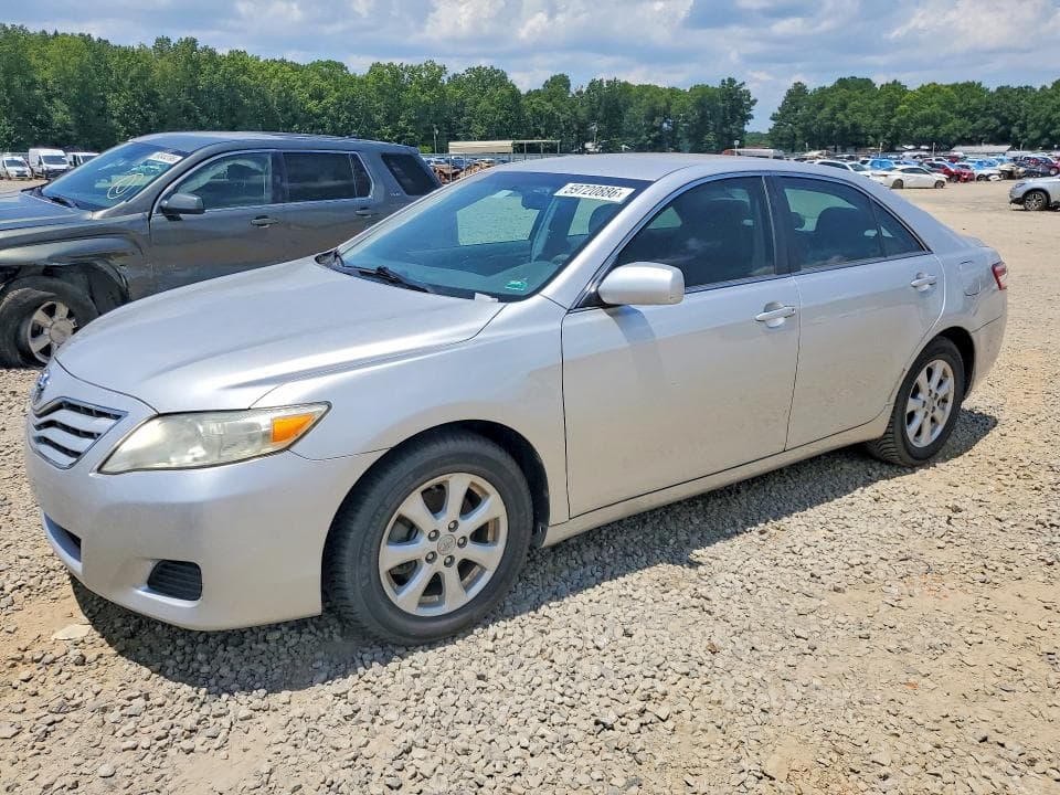 2011 Toyota Camry LE V6