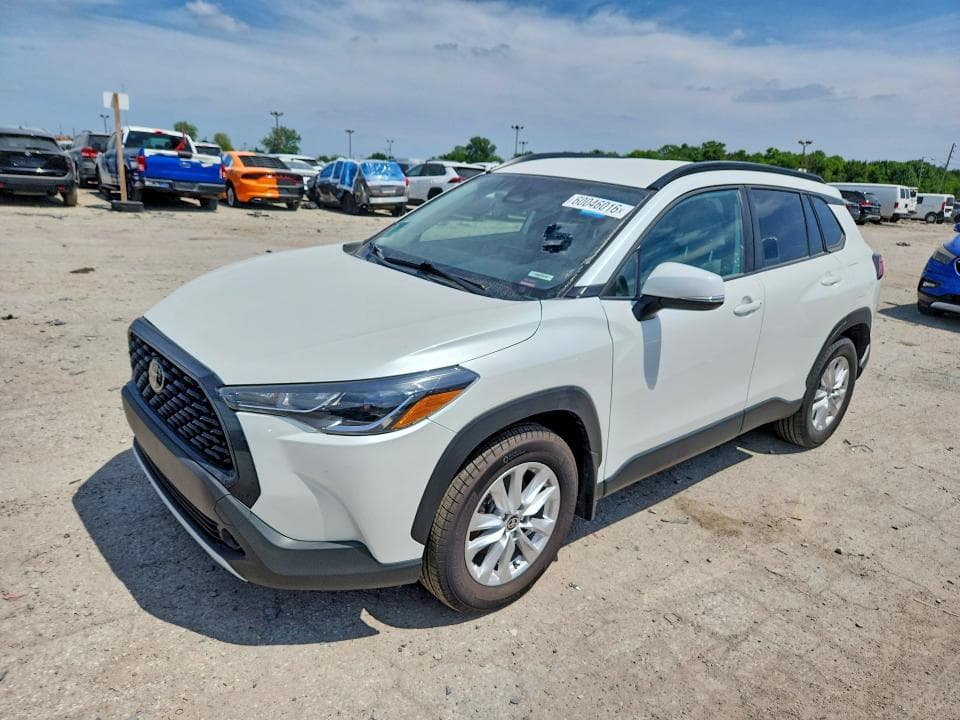 2024 Toyota Corolla Cross LE