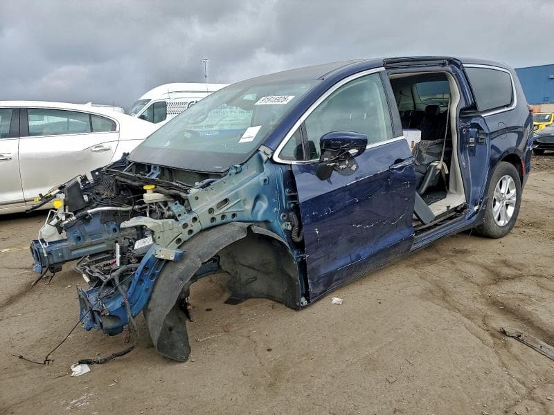 2020 Chrysler Voyager LXI