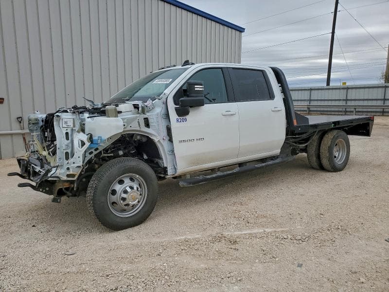 2025 Chevrolet Silverado K3500 LT
