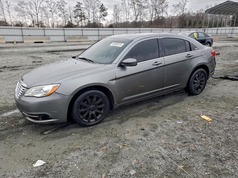 2013 Chrysler 200 Touring